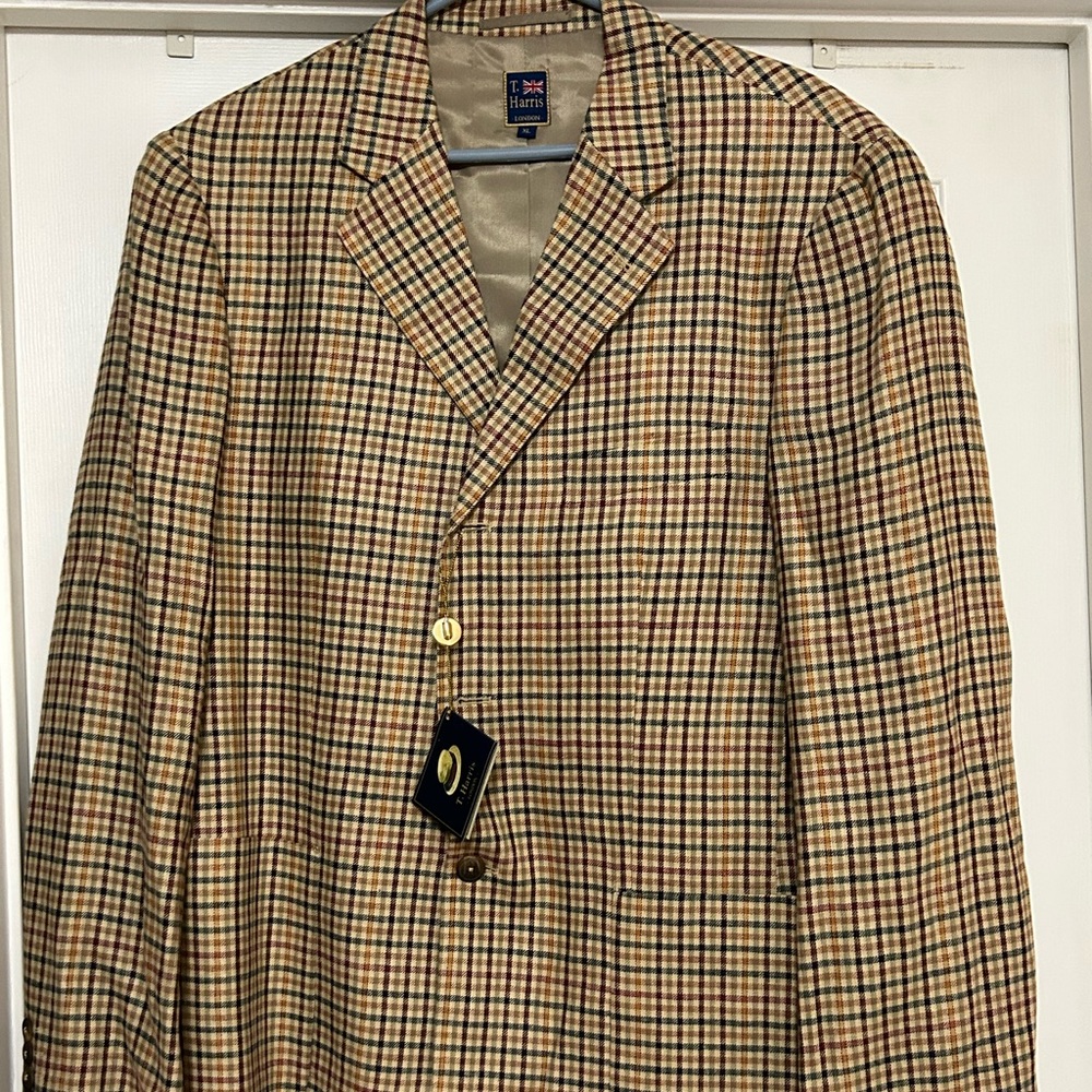 BRAND NEW, Men Plaid Coat size XL